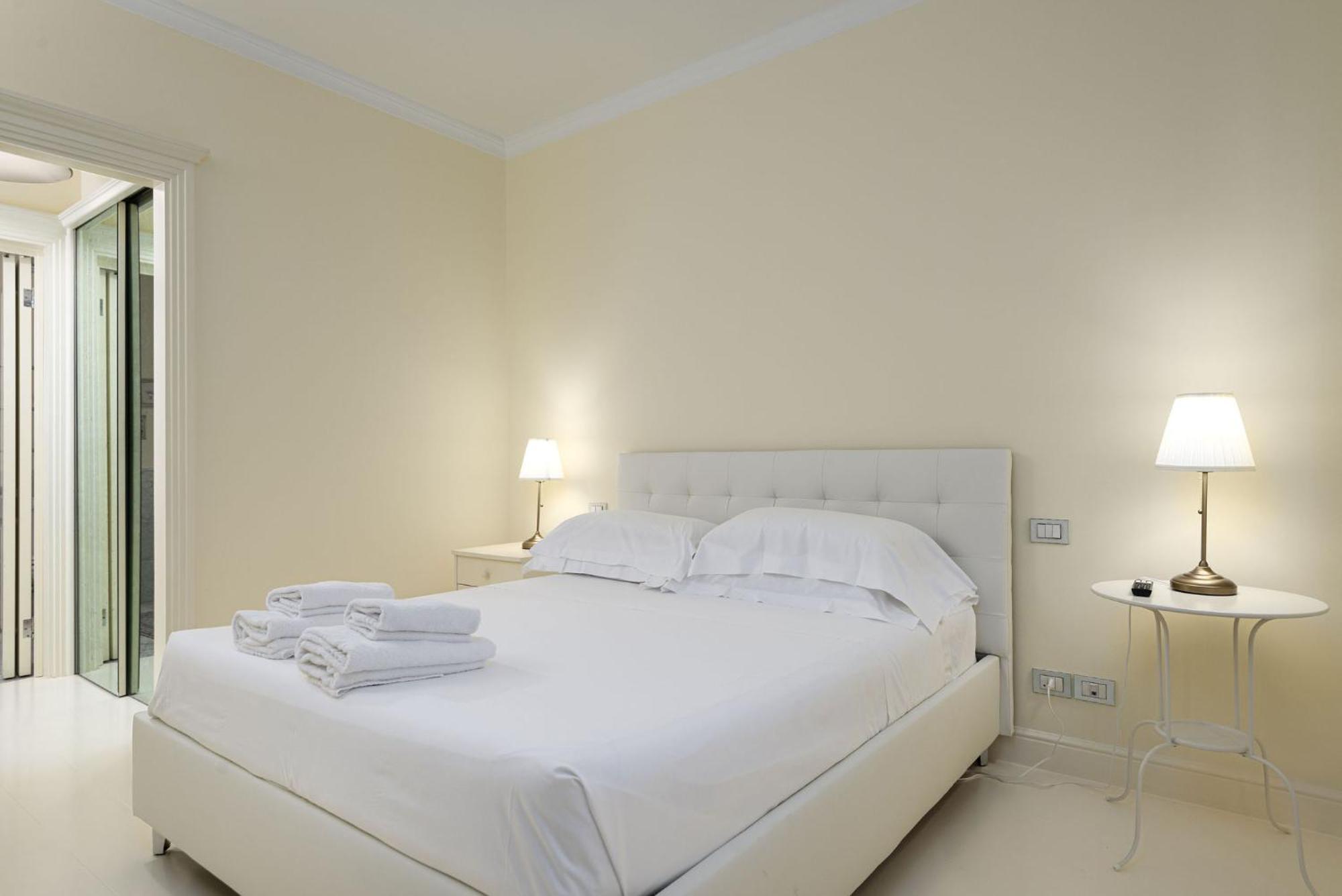Unyca - Luxury Central Suite Florence Buitenkant foto